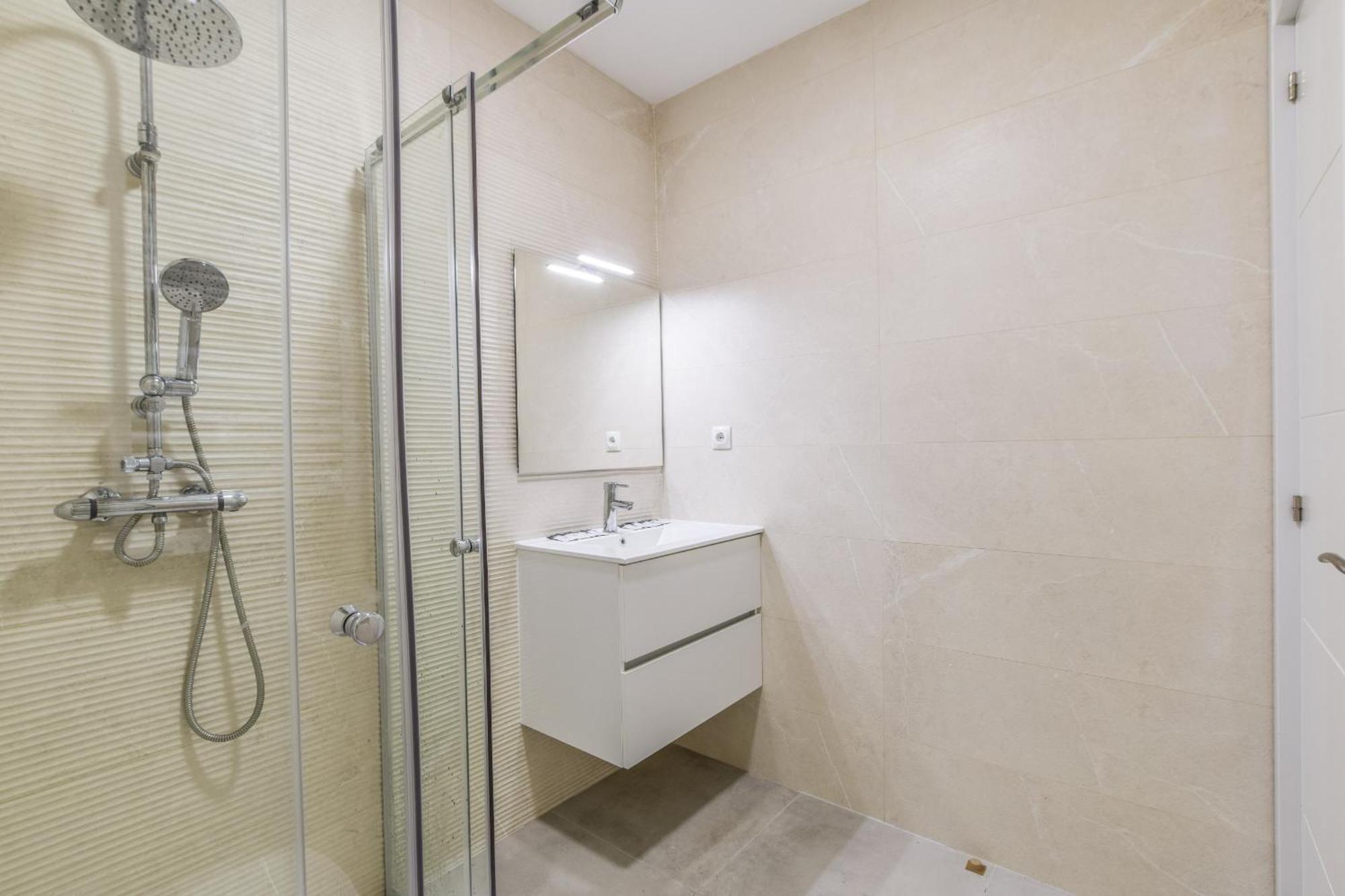 Apartamentos En La Avda De La Albufera Alquiler Temporal Madrid Bagian luar foto